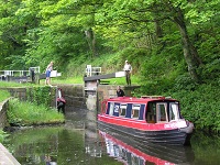 Canal boat in Yorkshire - Calder & Hebble Navigation
