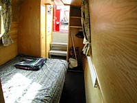 Narrow boat bedroom